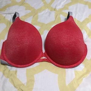 Coral/pink Victoria’s Secret t-shirt bra!